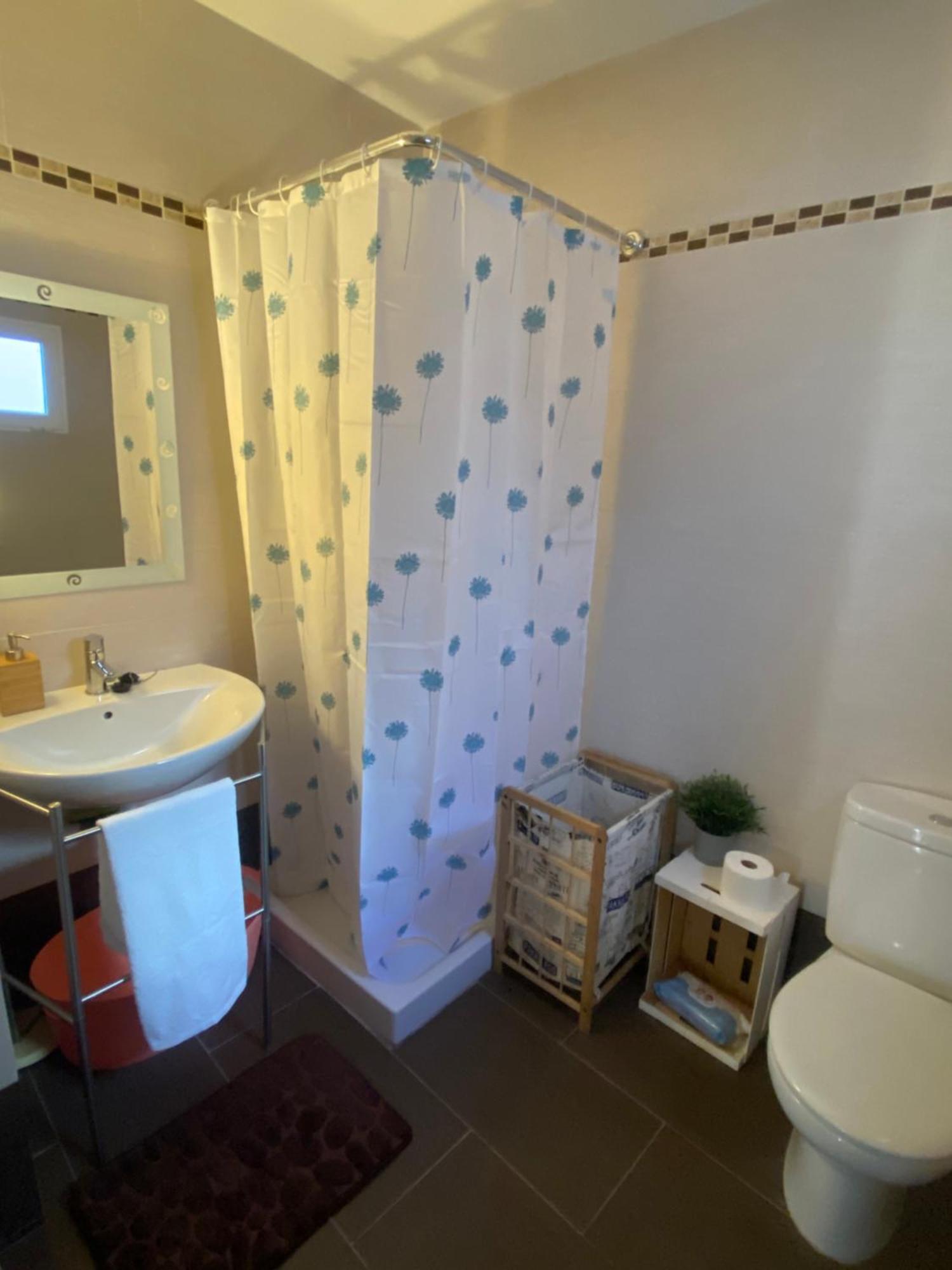 Pericos Gilet Apartment ภายนอก รูปภาพ